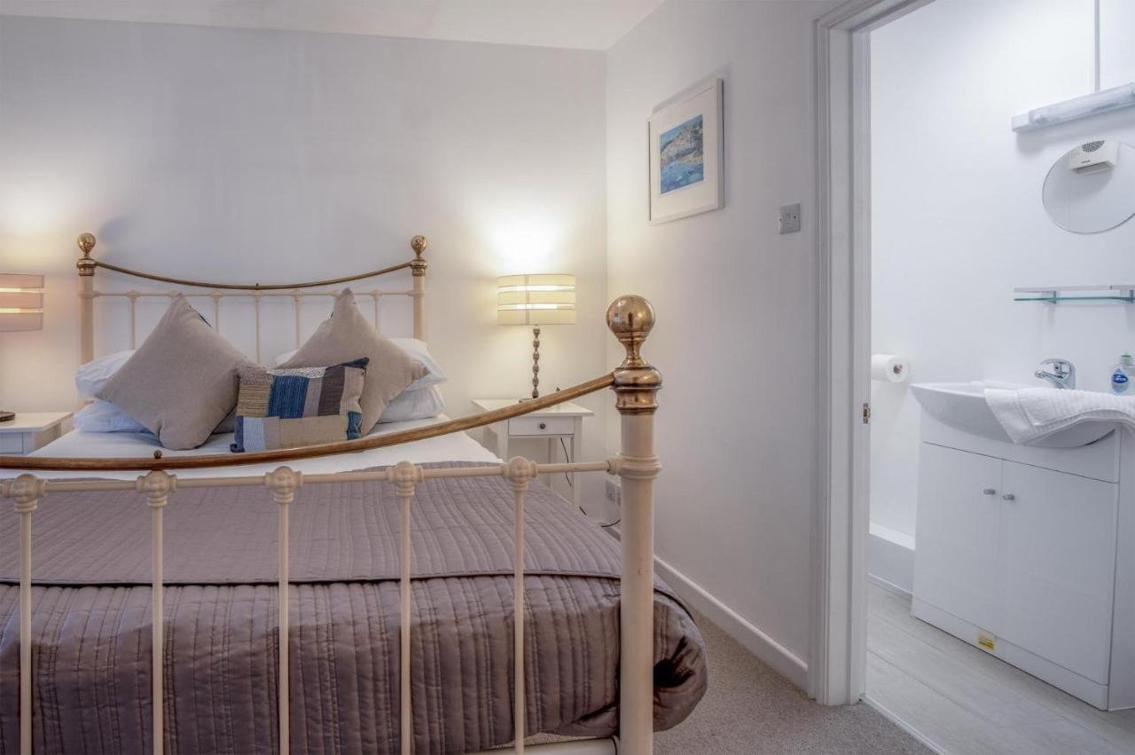 Caleb'S Cottage - 4 Bedroom Cottage - Solva Extérieur photo