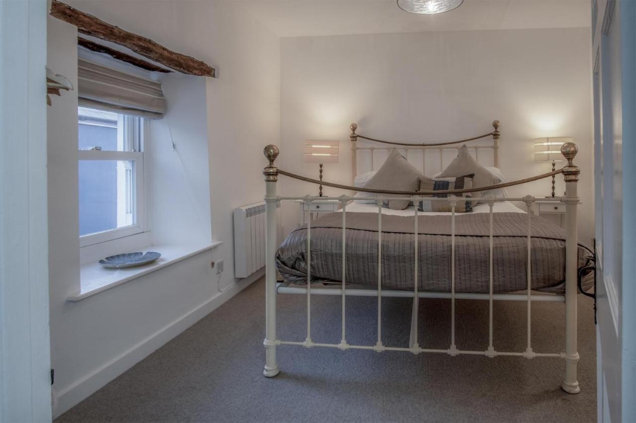 Caleb'S Cottage - 4 Bedroom Cottage - Solva Extérieur photo